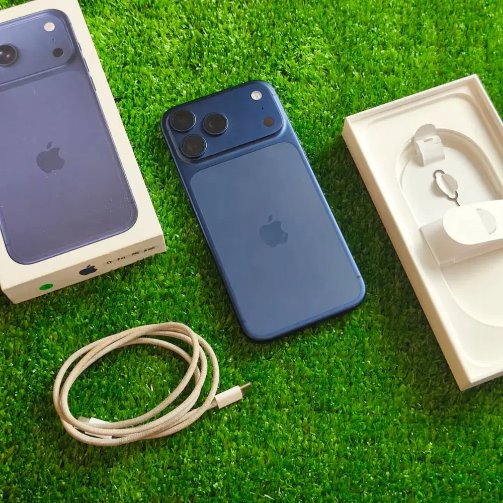 iPhone 17 Pro Max 256GB Deep Blue BH 100% Kondisi mulus fullset ori