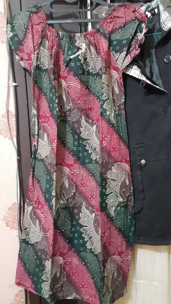 Elegant Batik Bali Dress | Red & Green Ethnic Batik Dress