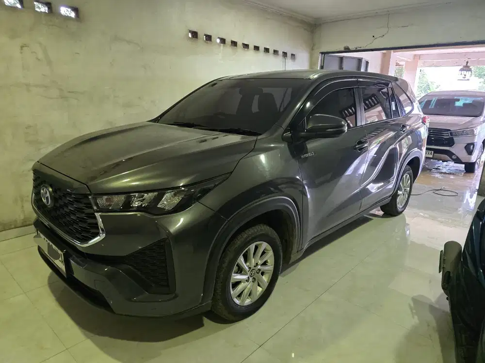 Toyota Kijang Innova 2024 Bensin