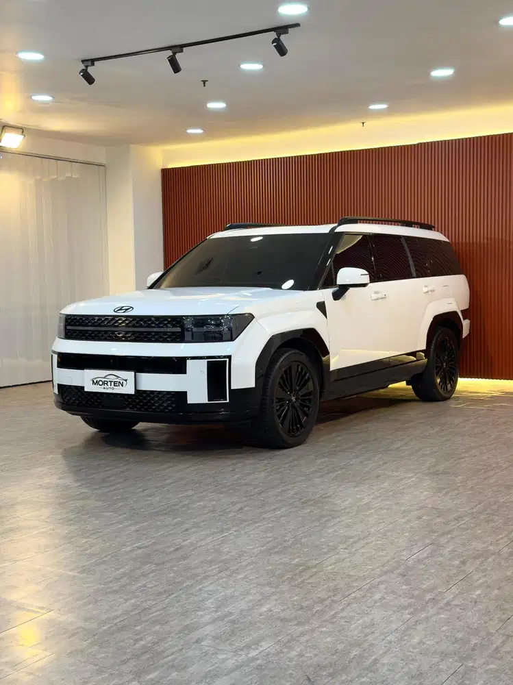 Hyundai Santa Fe Calligraphy Hybrid BlueLink