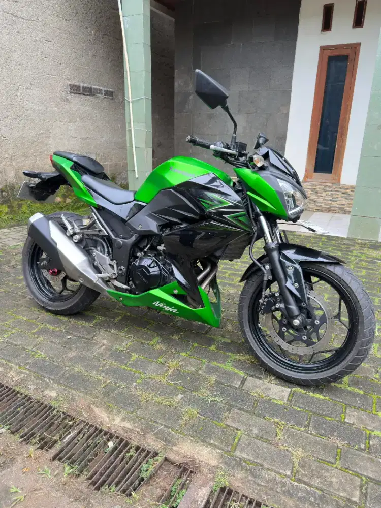 Z250 Z 250 Ninja Kondisi antik istimewa LIKE NEW odo LOW