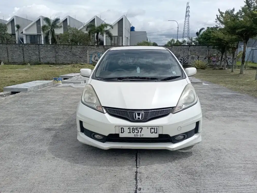 HONDA JAZZ RS 1.5 MANUAL 2012
