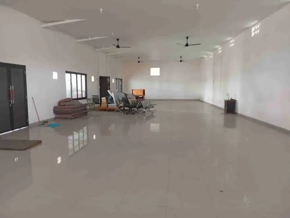 Disewakan Gudang dan Bangunan Lain di Atas Tanah 2600m² di Condet Jakarta Timur