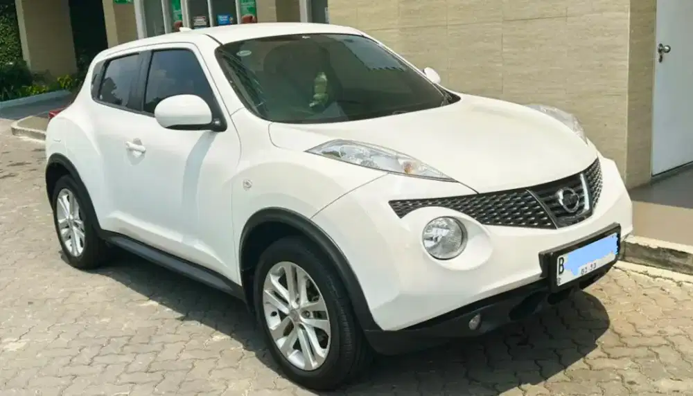 Dijual NISSAN JUKE PUTIH 2011 AN PEMILIK LANGSUNG ISTIMEWA
