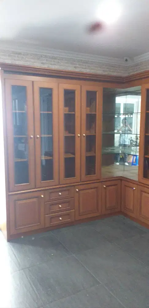 Jasa bongkar pasang lemari