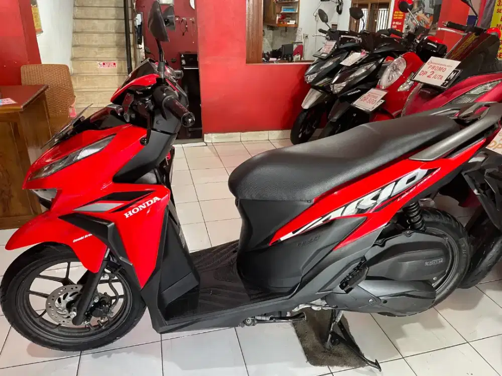 VARIO 125 MERAH CBS TH 2023, DP 1 JUTA