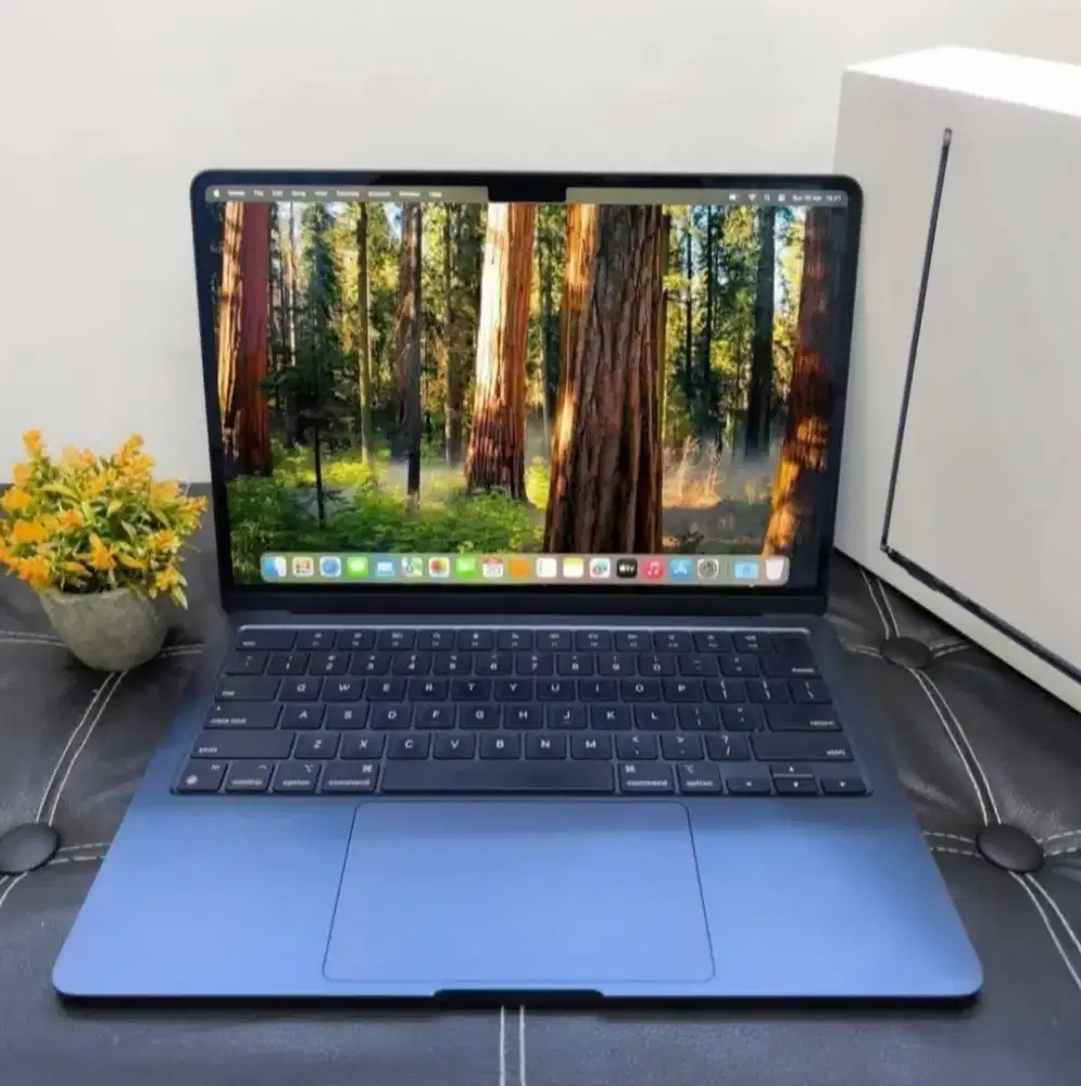 MacBook Air M2 2022 RAM 16GB SSD 256GB CC 22 BH100% FULLSET IBOX