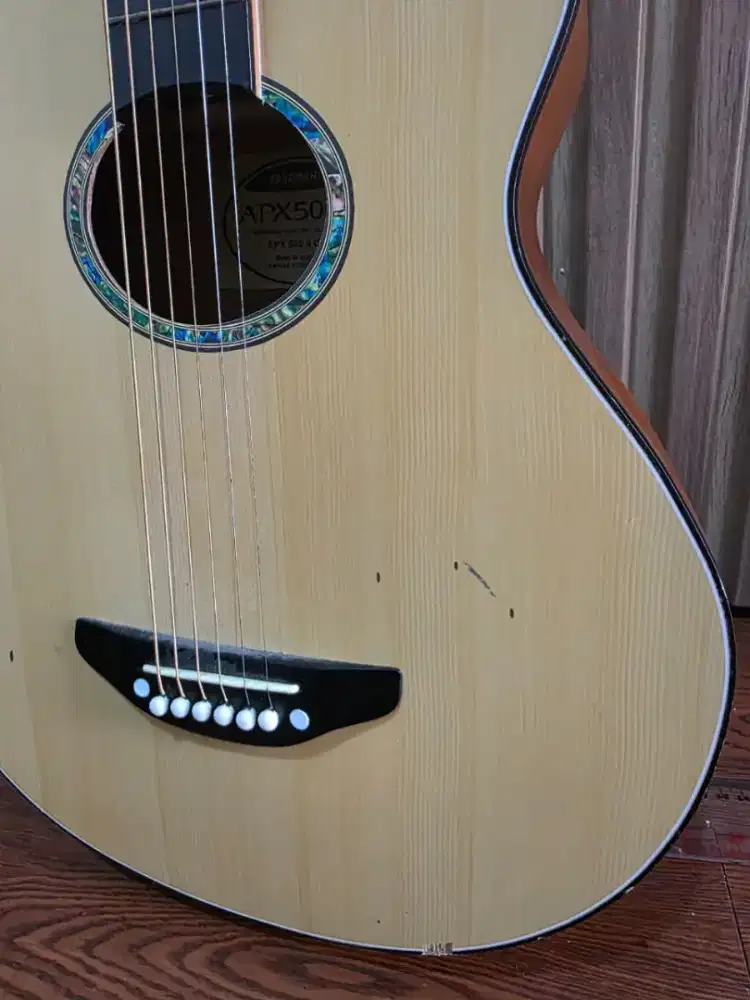 Gitar string akustik dijual apa adanya