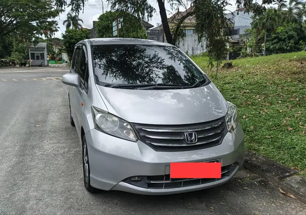 DIJUAL HONDA FREED E PSD