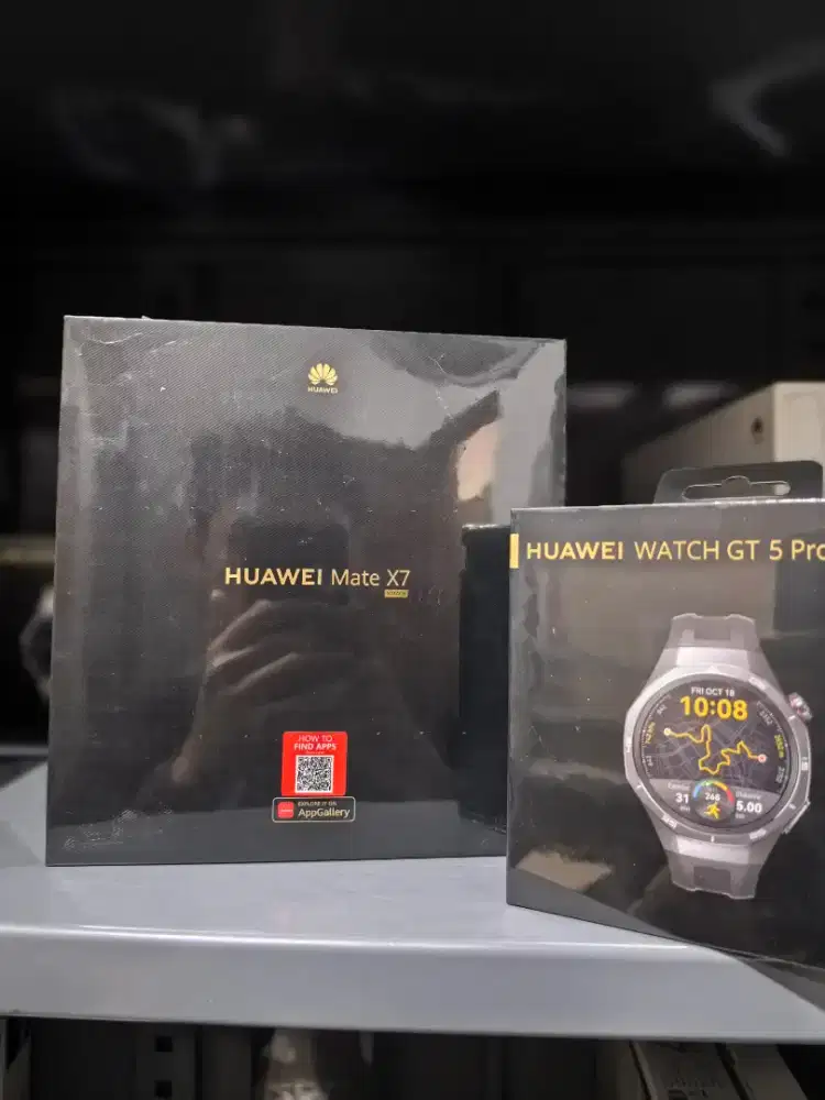 Huawei Mate X7 FREE Huawei Watch GT 5 Pro
