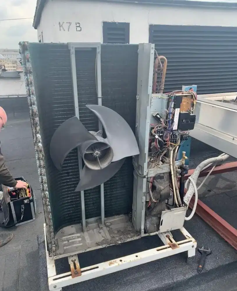 Tukang service AC bongkar pasang AC service kulkas jual beli AC