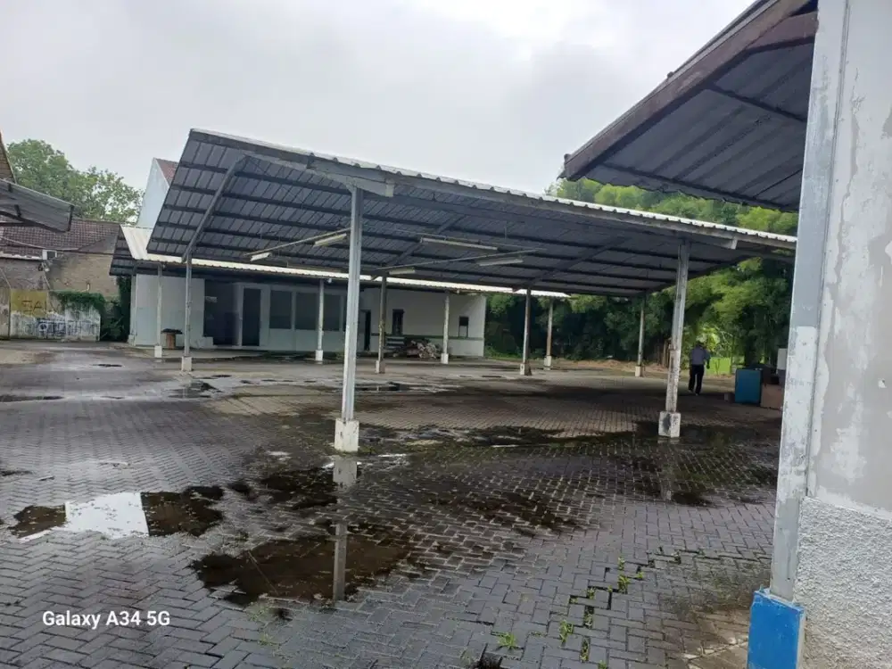 GEDUNG LUAS STRATEGIS SIAP PAKAI DI PASIRLUYU BANDUNG