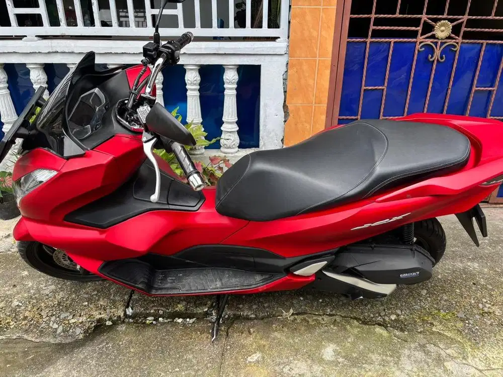 Di jual honda pcx tahun 2022