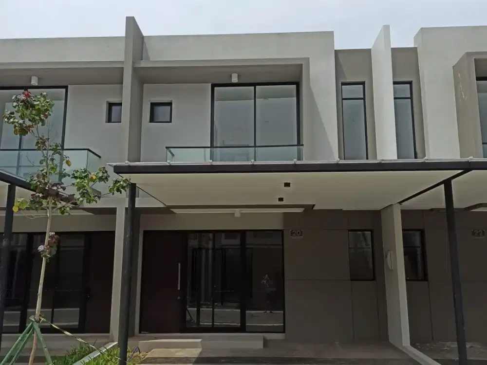 DISEWAKAN RUMAH PIK 2 EXTENSION MILENIAL UK 6x15 (2 LANTAI) KOSONGAN TERMURAH