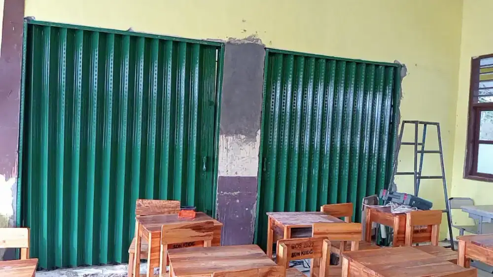 Rolling door baja ringan canopy spandek