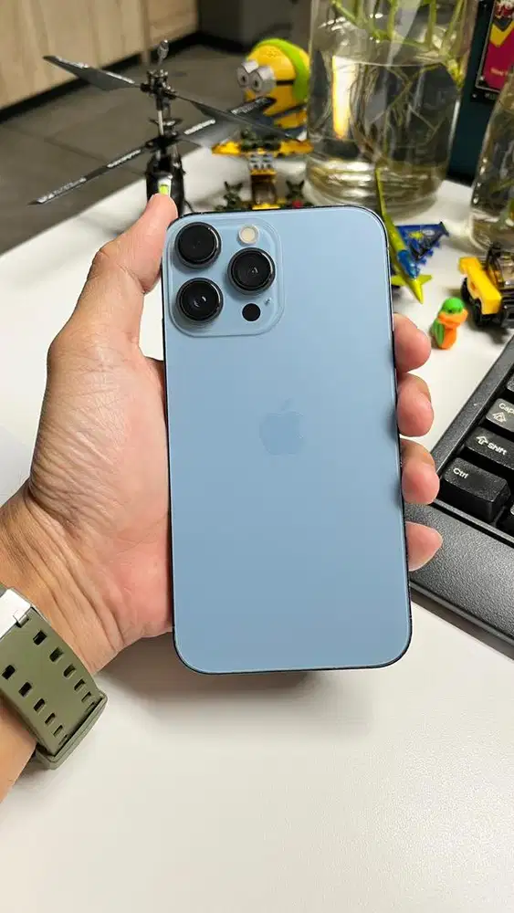 Iphone XR 128 hp charger housing 13 pro