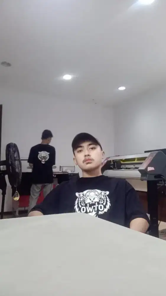 Info lokernya dong boss saya pengalaman peking Barang Online shop