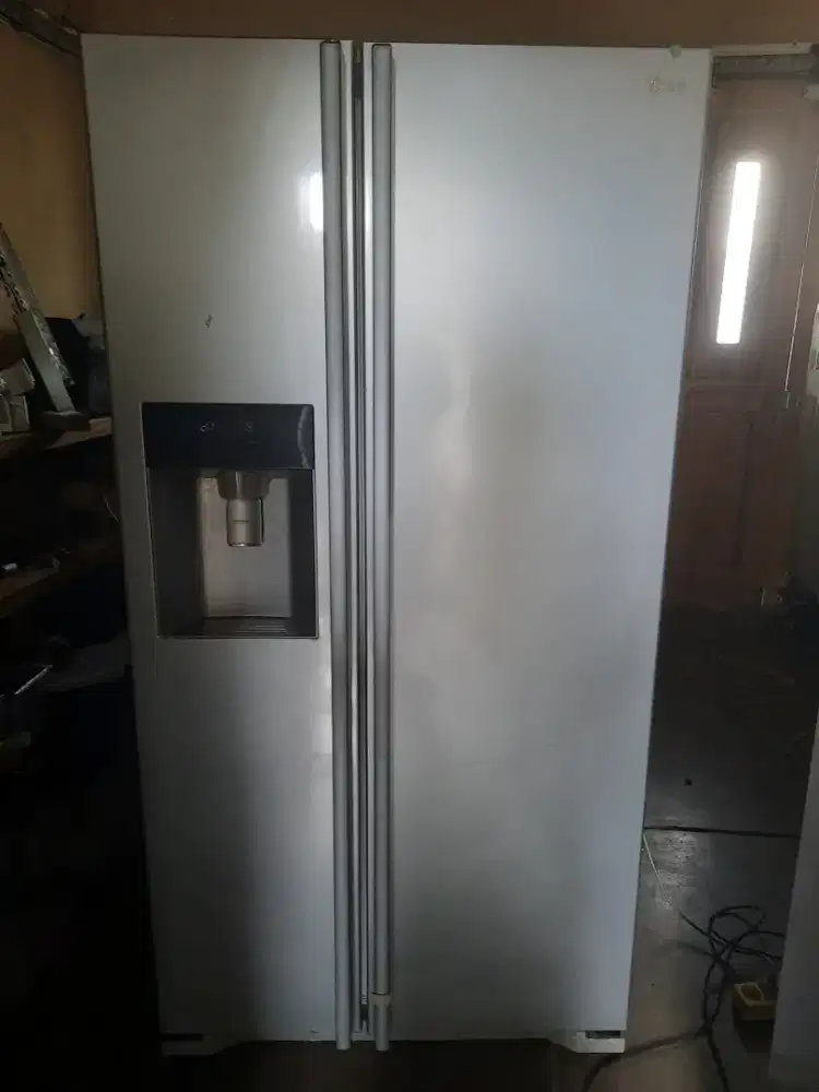 kulkas side by side LG