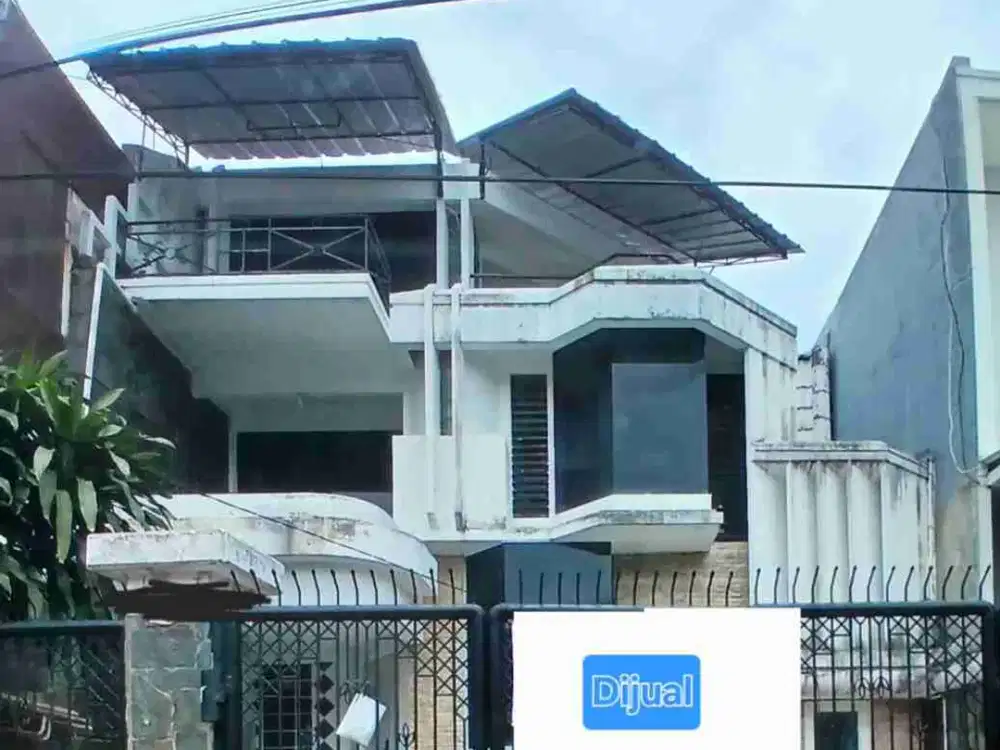 Dijual rumah 3 lantai Pondok kelapa Jakarta timur