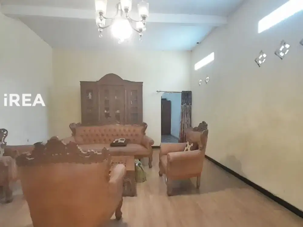 DIJUAL RUMAH DI MAKAMHAJI KARTASURA DEKAT STIE SURAKARTA