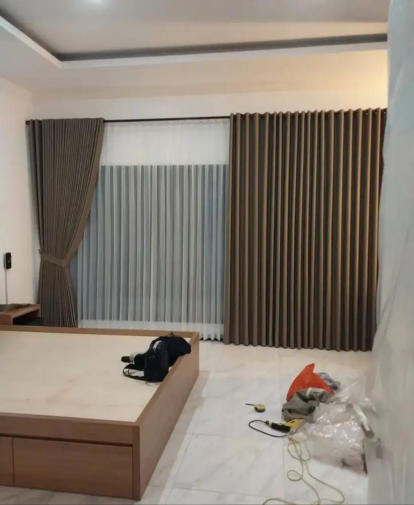 Gorden Wallpaper Vitrase Kaca Film Korden Roller Vertikal Blinds