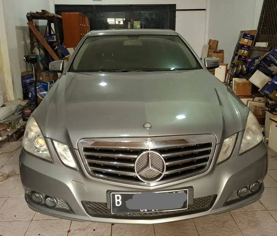 Mercedes Benz E200, thn 2011