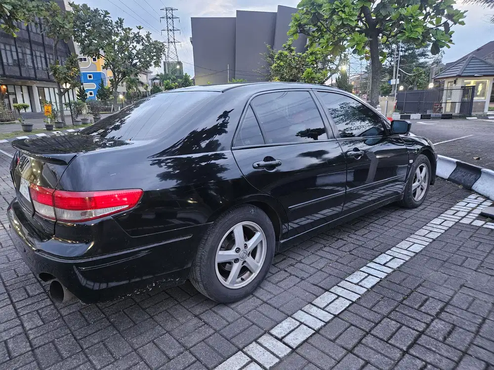 Honda Accord 2004 Bensin