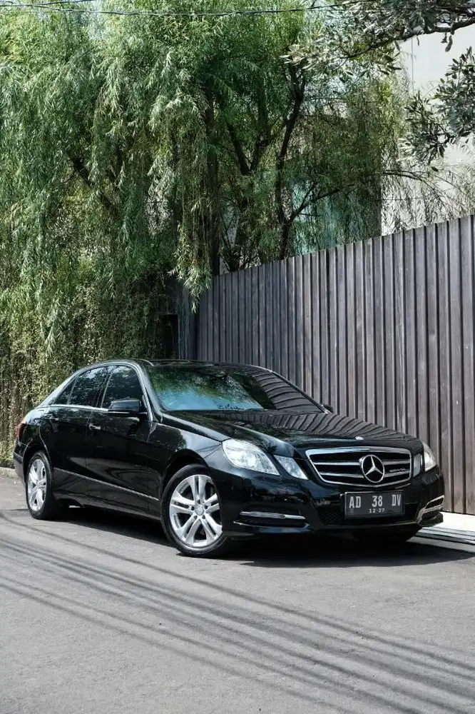 Dp35jt! Mercedes Benz E300 Avantgarde 2011 Bandung Kota Solo hitam