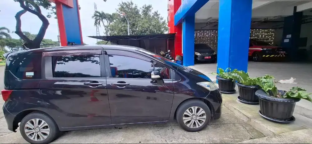 JUAL MOBIL HONDA FREED TAHUN 2014 1.5 E PSD DOUBLE BLOWER