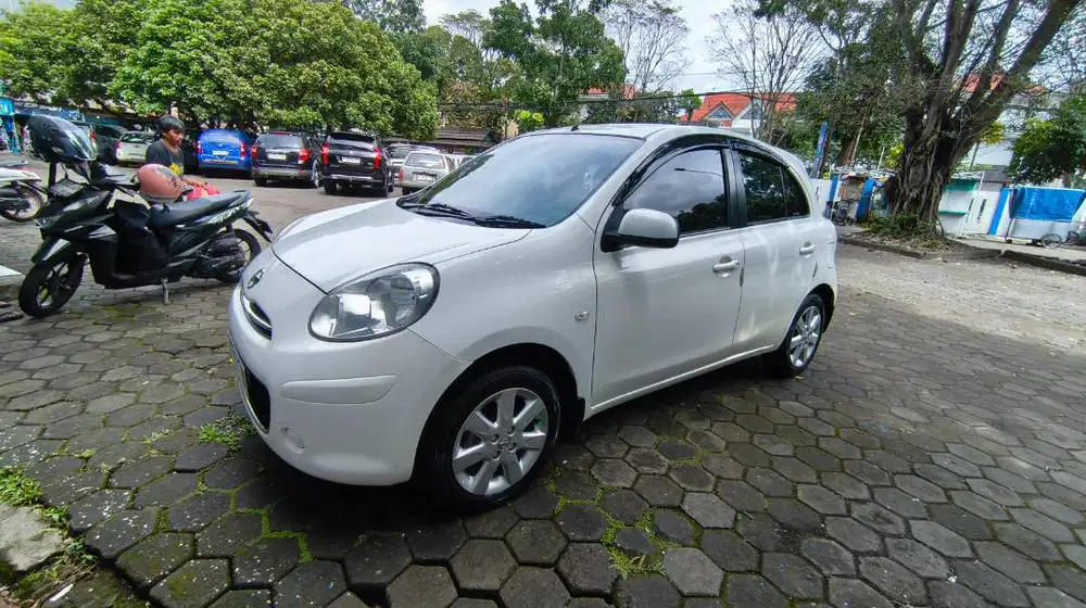 Nissan March 2013 MT