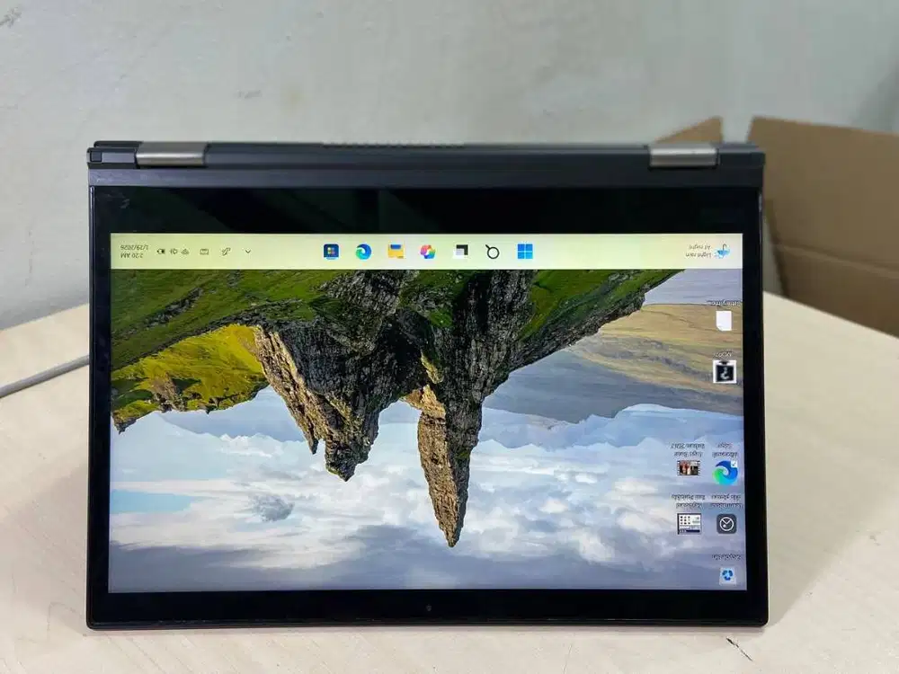 LAPTOP Lenovo THINKPAD X380 Yoga TOUCH I7 GEN8 16GB/256GB 13 INCH *REC