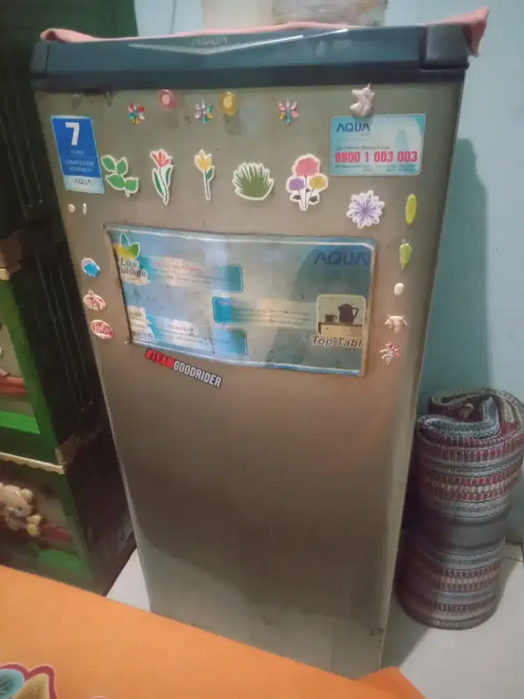 kulkas Aqua second