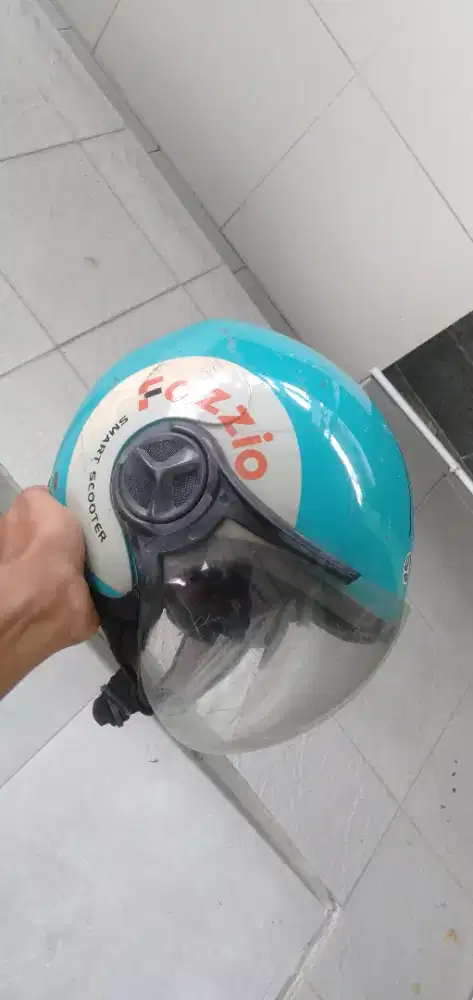 Di jual  helem murah aja wa dan hp buruan