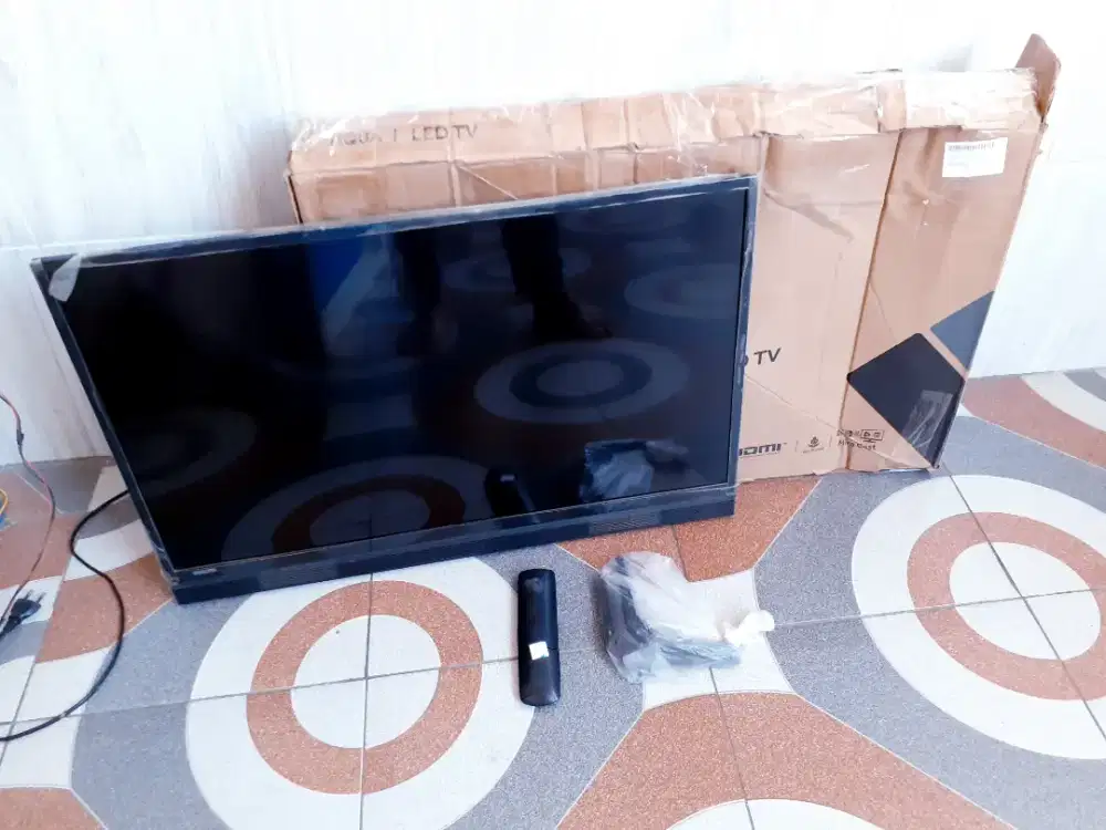 TV LED PHILIPS 32inch DIGITAL TV KONDISI NORMAL MULUS GARANSI