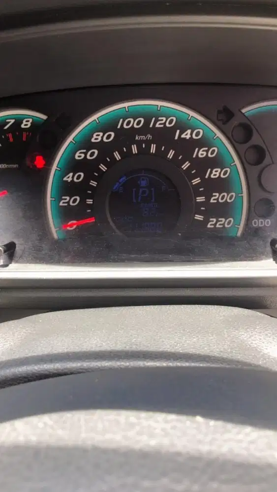 Dijual murah mobil Daihatsu Sirion 2013 Bensin