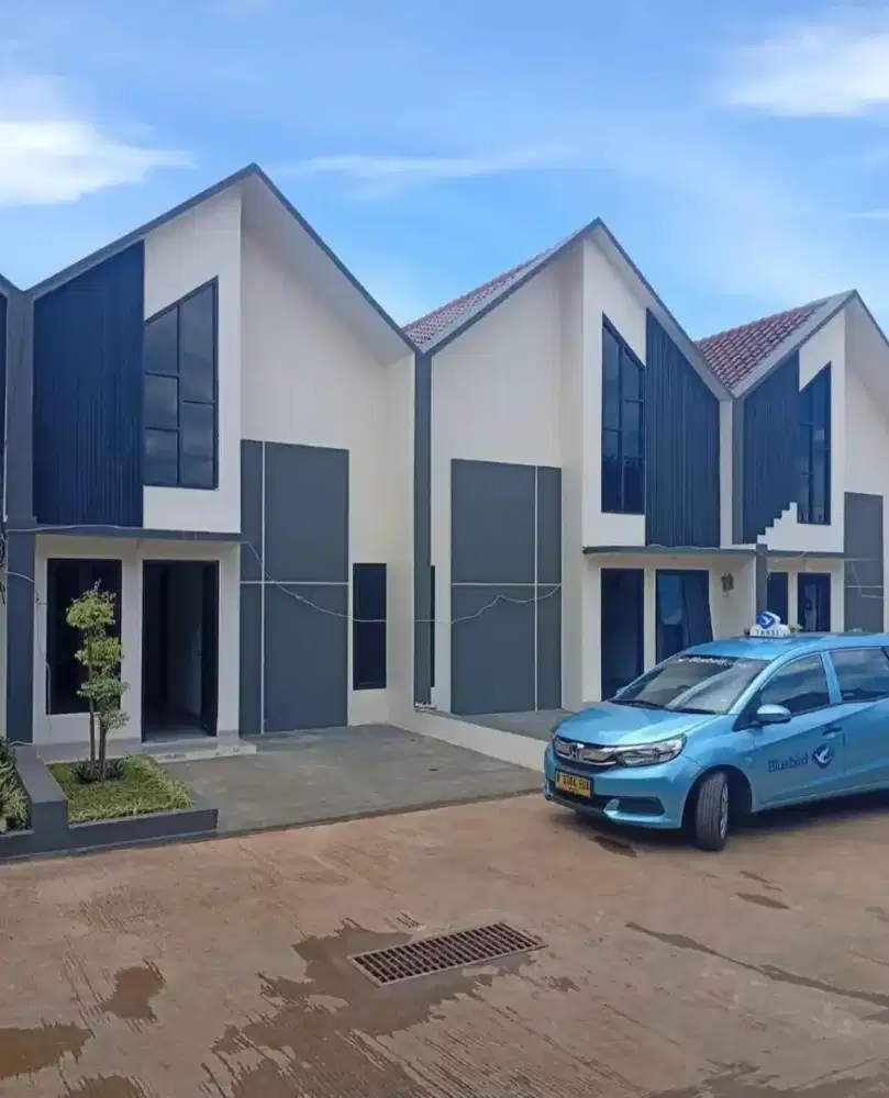 Rumah mewah mezanine harga murah Dekat Pintu Toll Dan pusat kota