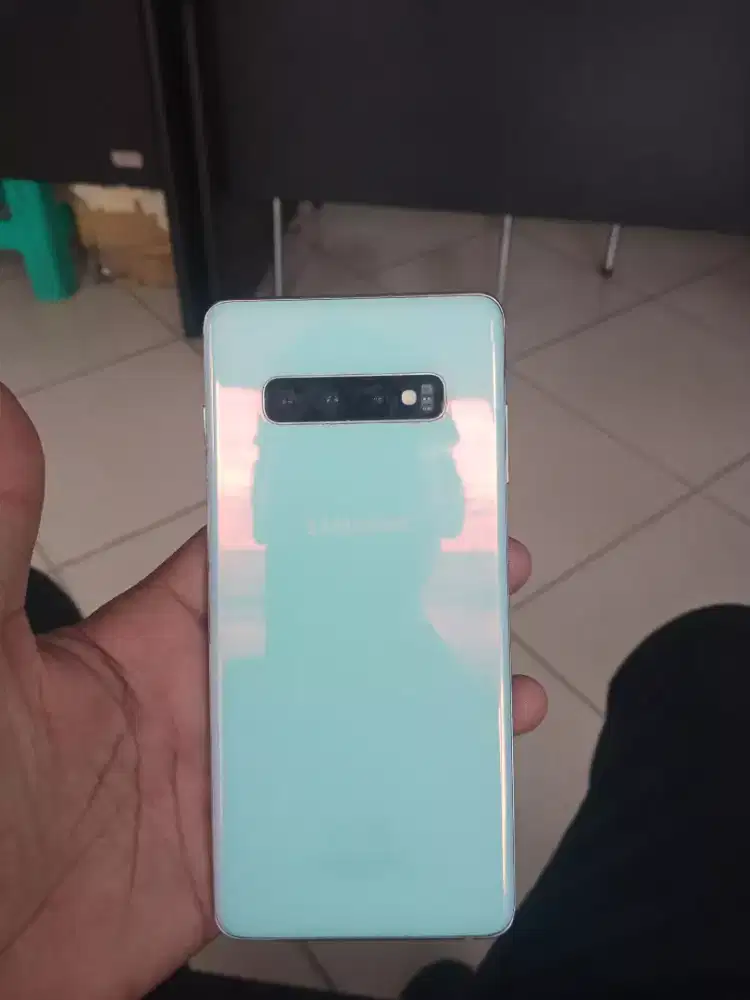 Di jual Samsung s10+ Resmi SEIN Ram 8/128