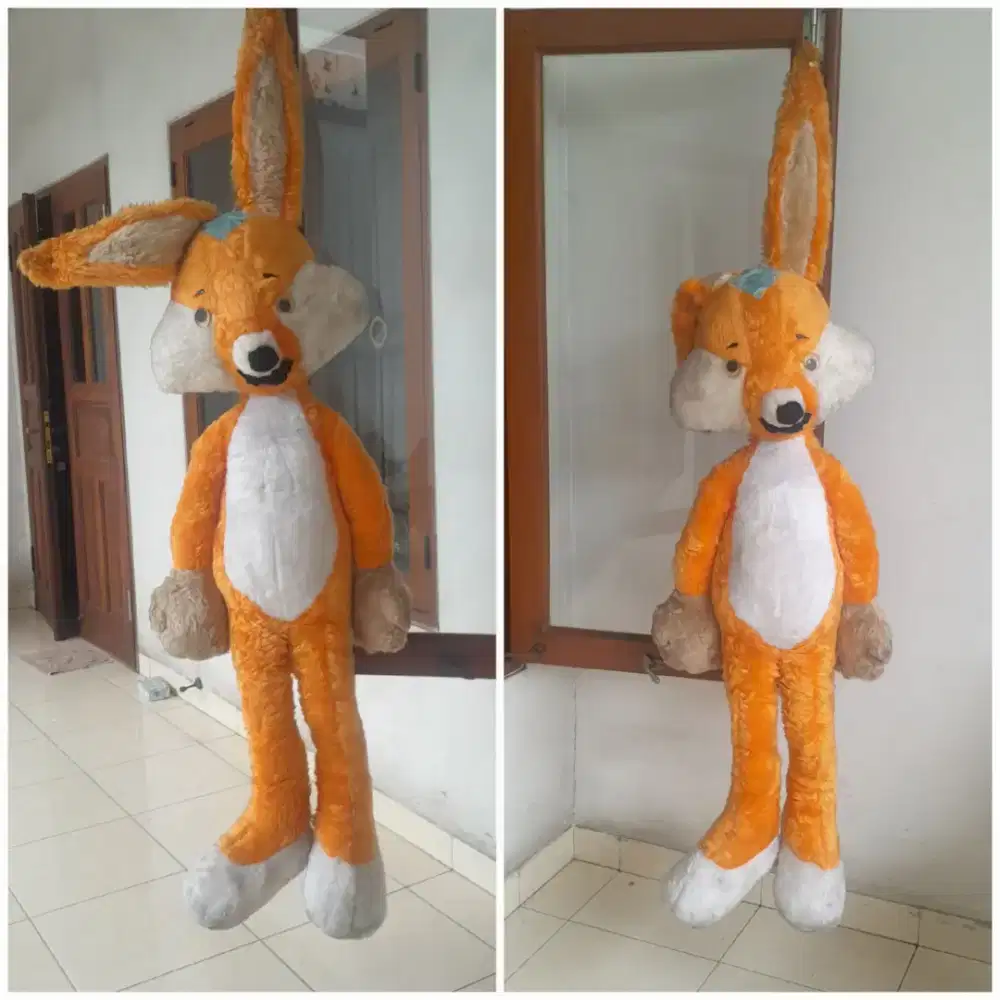 Boneka kelinci besar