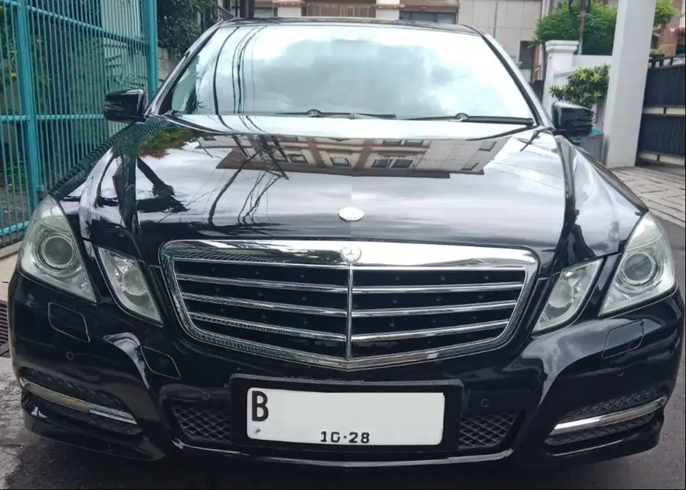 Mercedes-Benz E250 Avantgarde CGI (2011)
