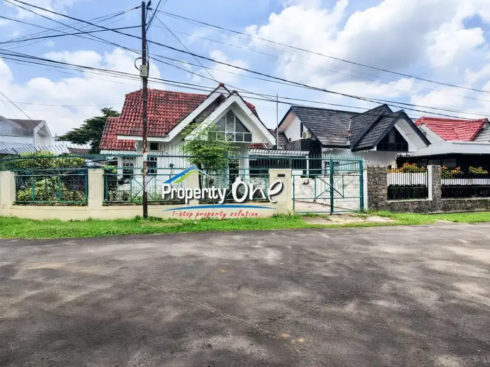 Jual Rumah Posisi Hook dan Strategis di Griya Loka BSD Serpong