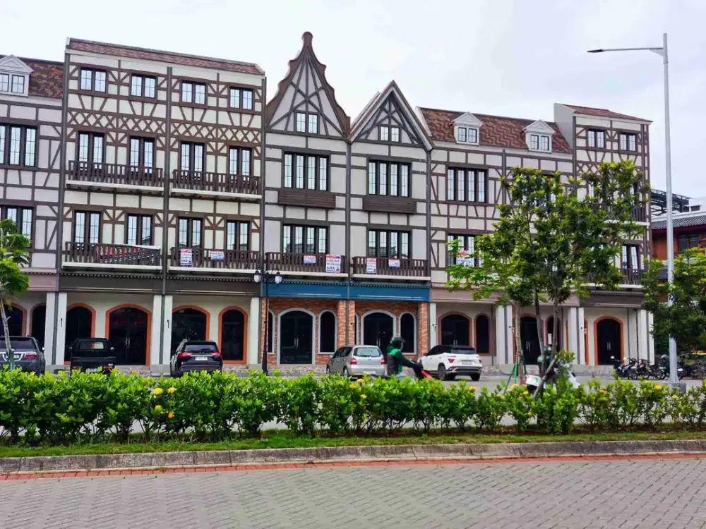 dijual ruko di PIK 2 , Osaka, Boulevard