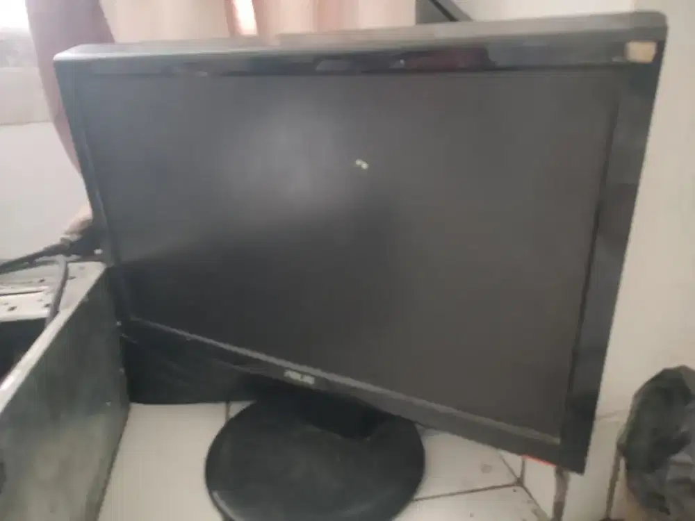 Monitor led 16 inch wide