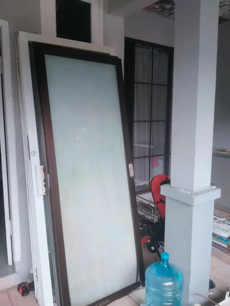 Pintu Geser Kaca aluminium Bekas 198x75