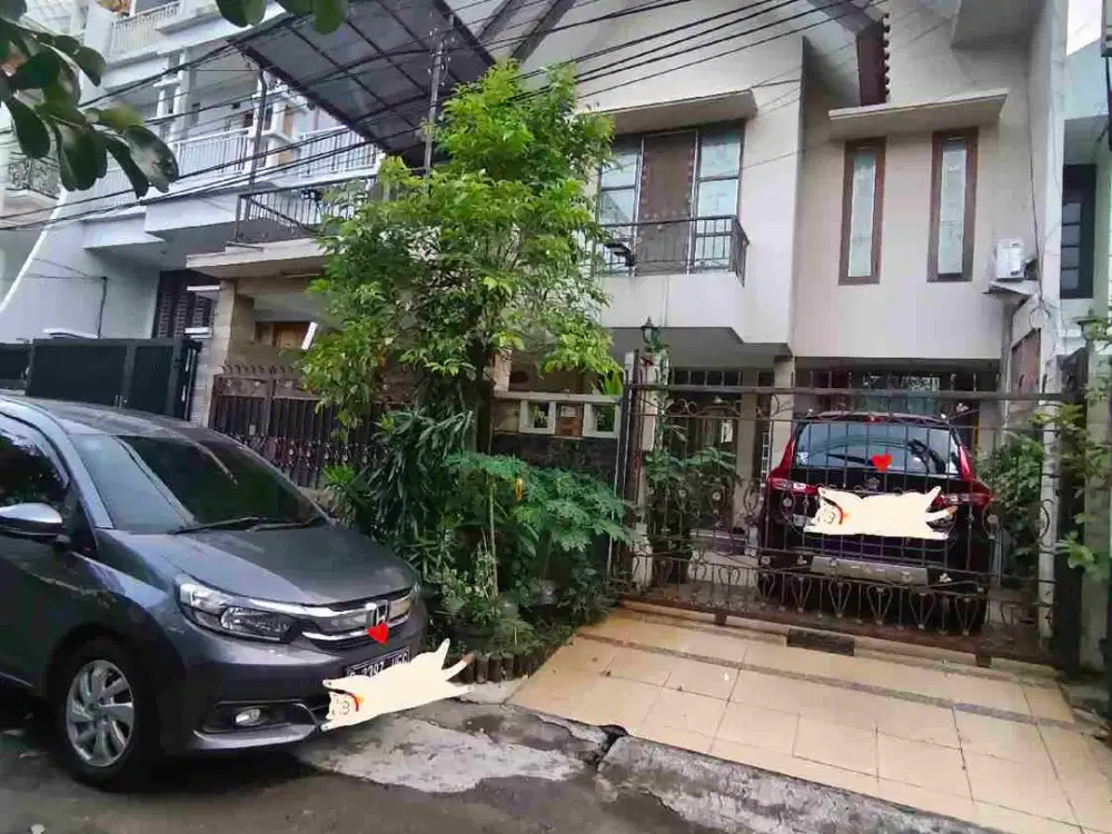 Rumah Fullfurnished siap huni dekat Boulevard Kelapa Gading Jakarta Utara