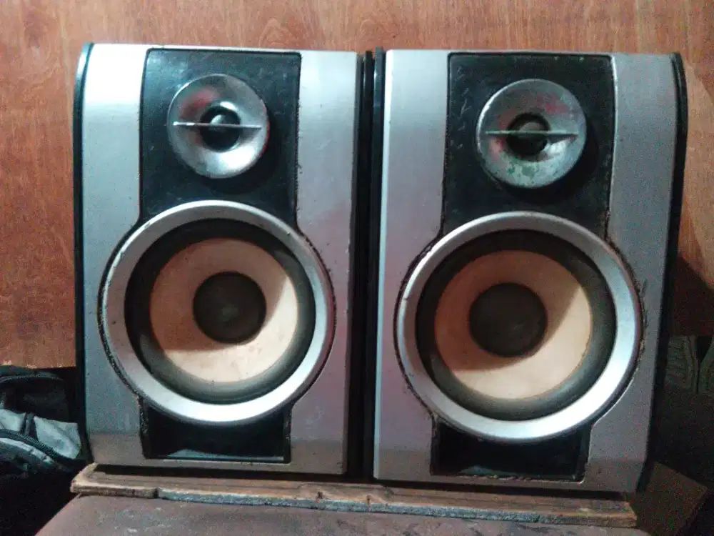 Polytron XCel Speaker 6 in, 3500 watts pmpo, full ori, box utuh