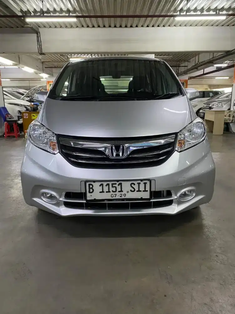 Honda Freed E 1.5 PSD 2014 Automatic