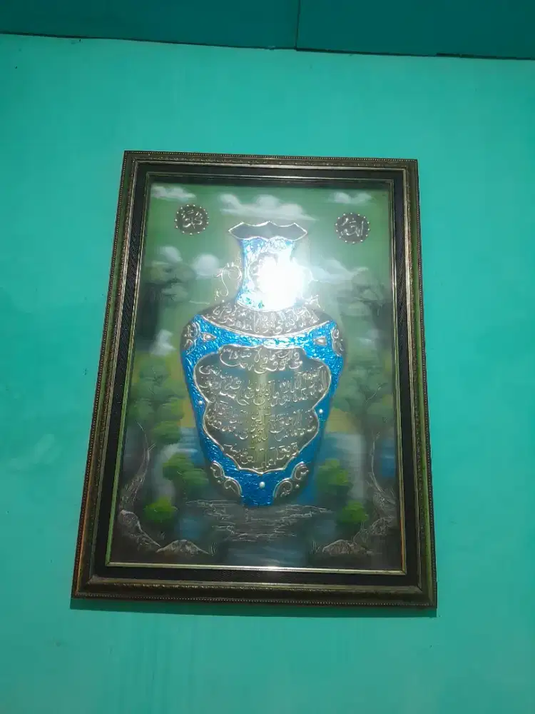 Di jual kali grafi tulisan timbul warna emas masi bagus minat  wa