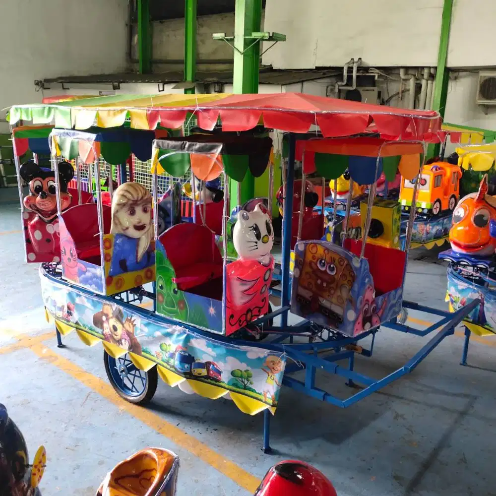 ODONG ODONG KERETA PANGGUNG FIBERPLAT