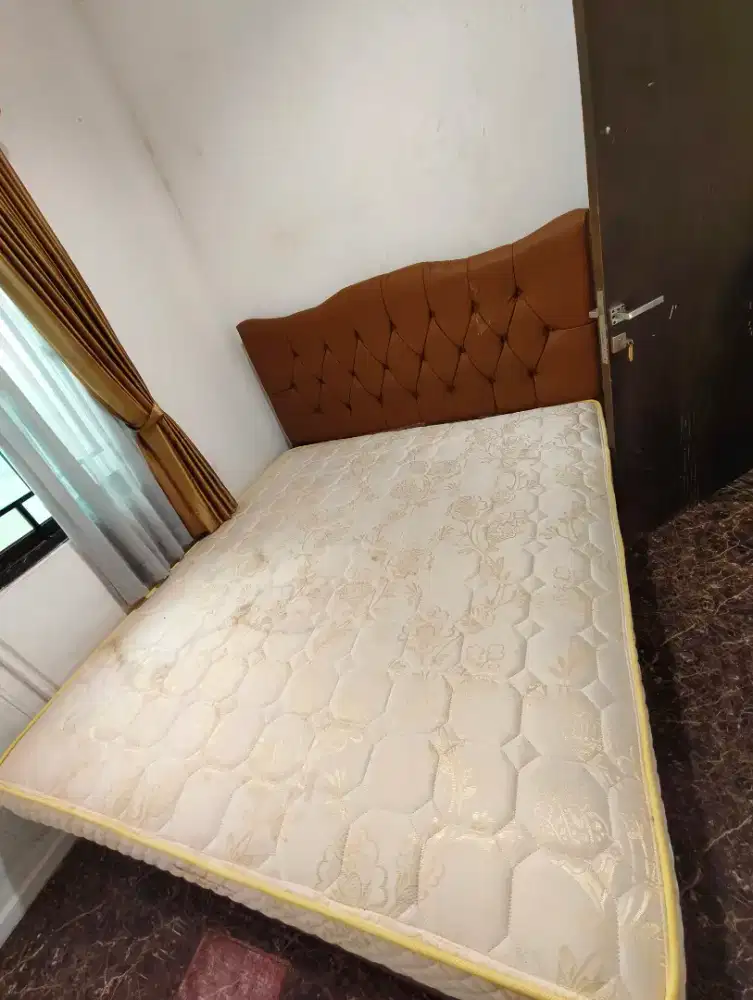 Preloved Set Kasur Tebal Uniland Uk 160x200