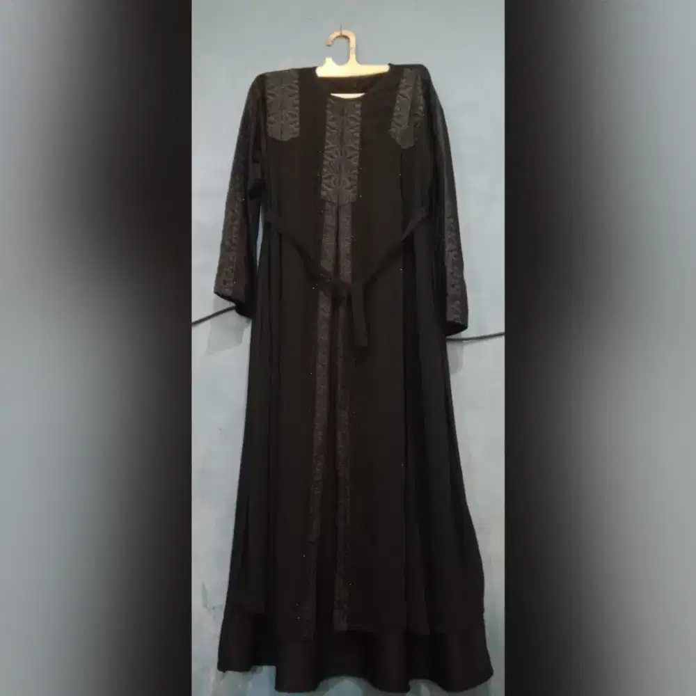 Abaya hitam premium
